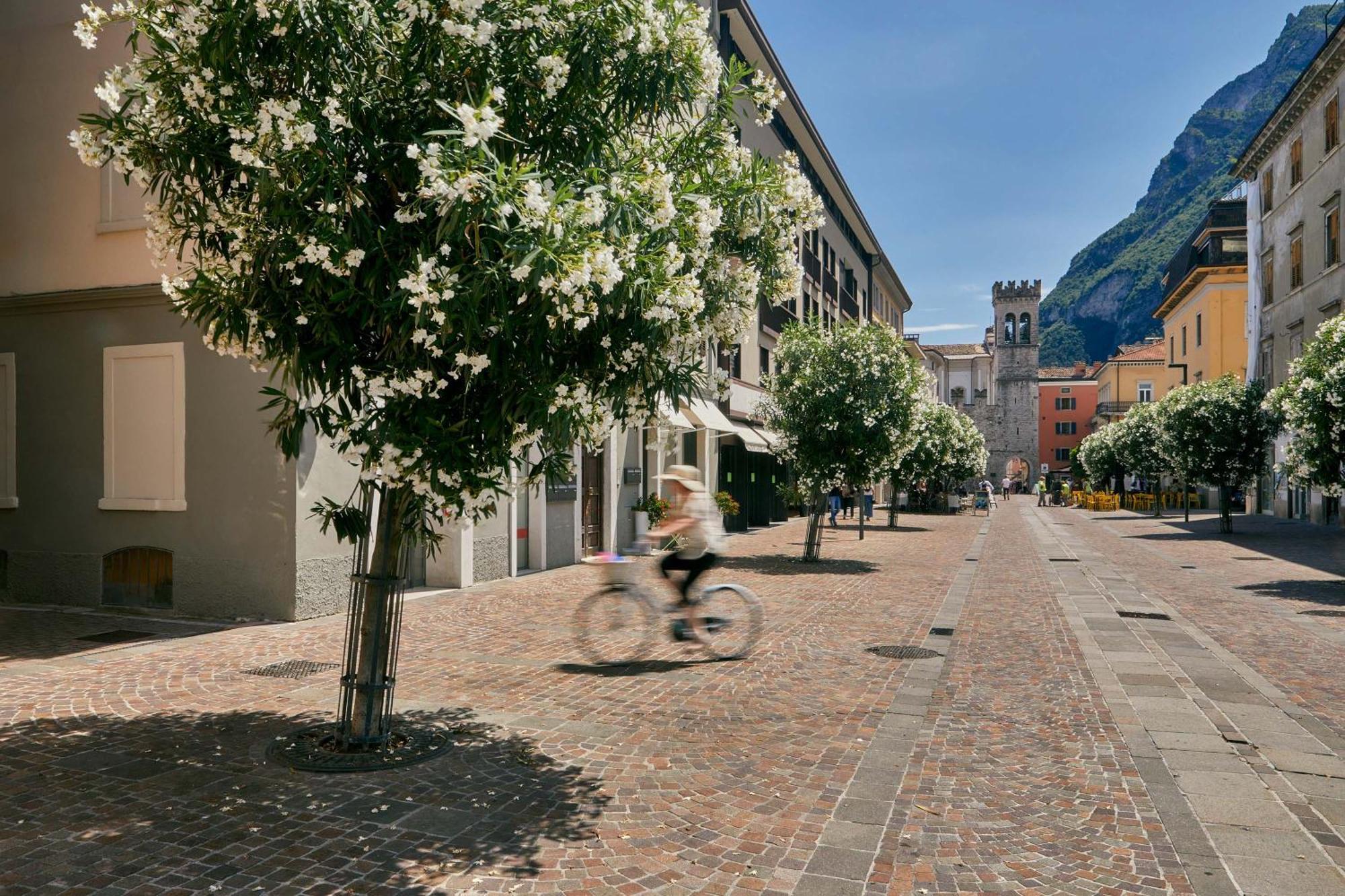 Bella Villa Apartments Riva del Garda Exterior photo